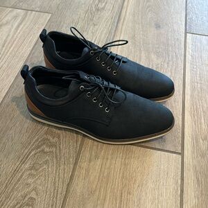 Men’s Size 11 dress shoes